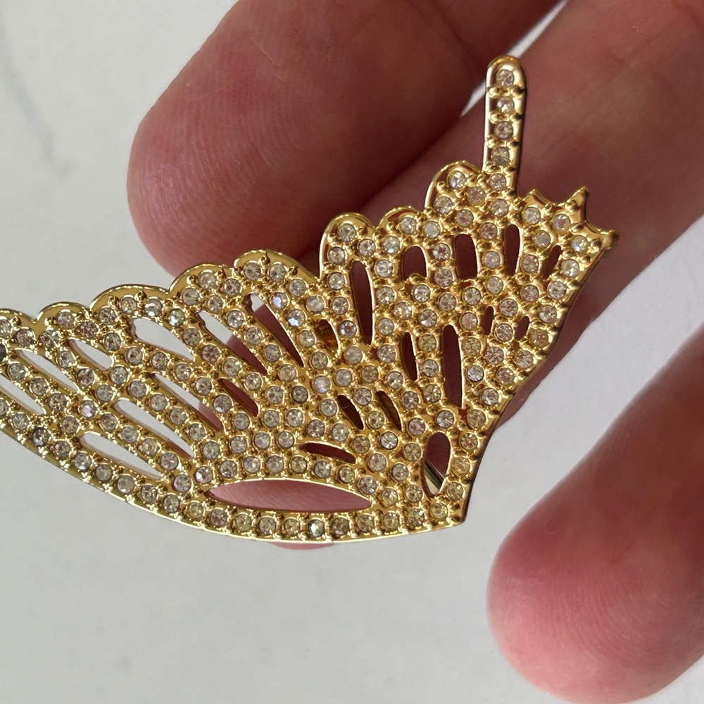 Excellent condition gorgeous Swarovski crystal half butterfly necklace and ring - Picture 6 of 15